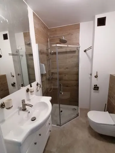 F.H.U. "NAD-DOM" Budowa i Remont